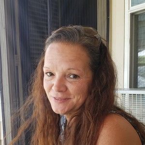 Meet your Posher, Tina